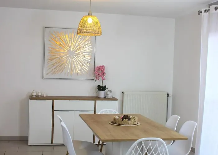 Appartement L\'Esprit De Lourdes, Proche Sanctuaire Et Gare, Vue Sur Le Chateau